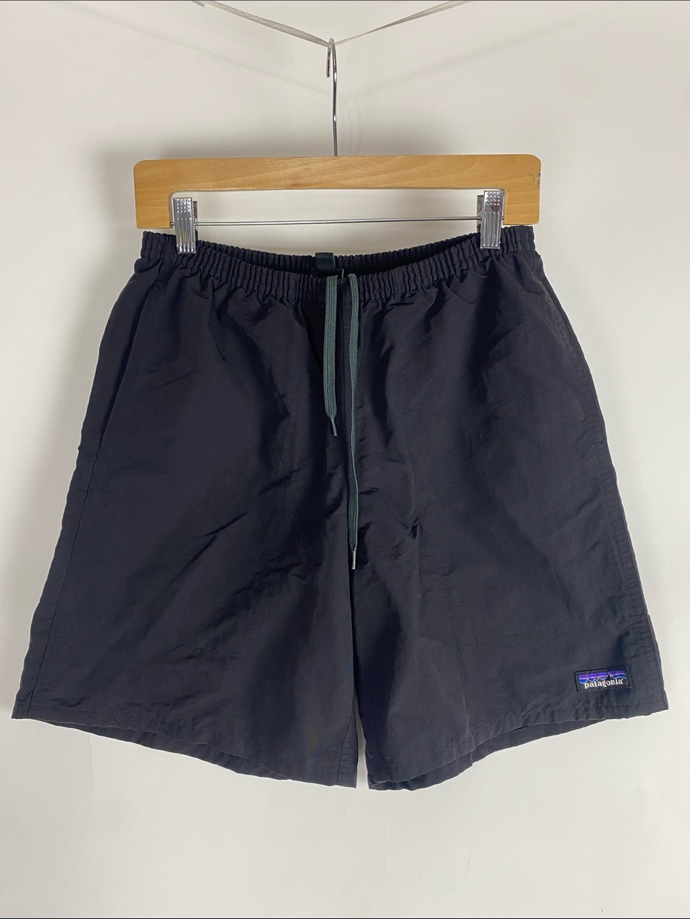 Patagonia Baggies Black Shorts with Drawstring men’s Size Medium